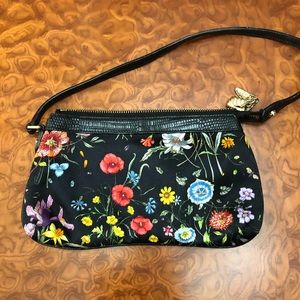 GUCCI black silk flower bee charm Pochette